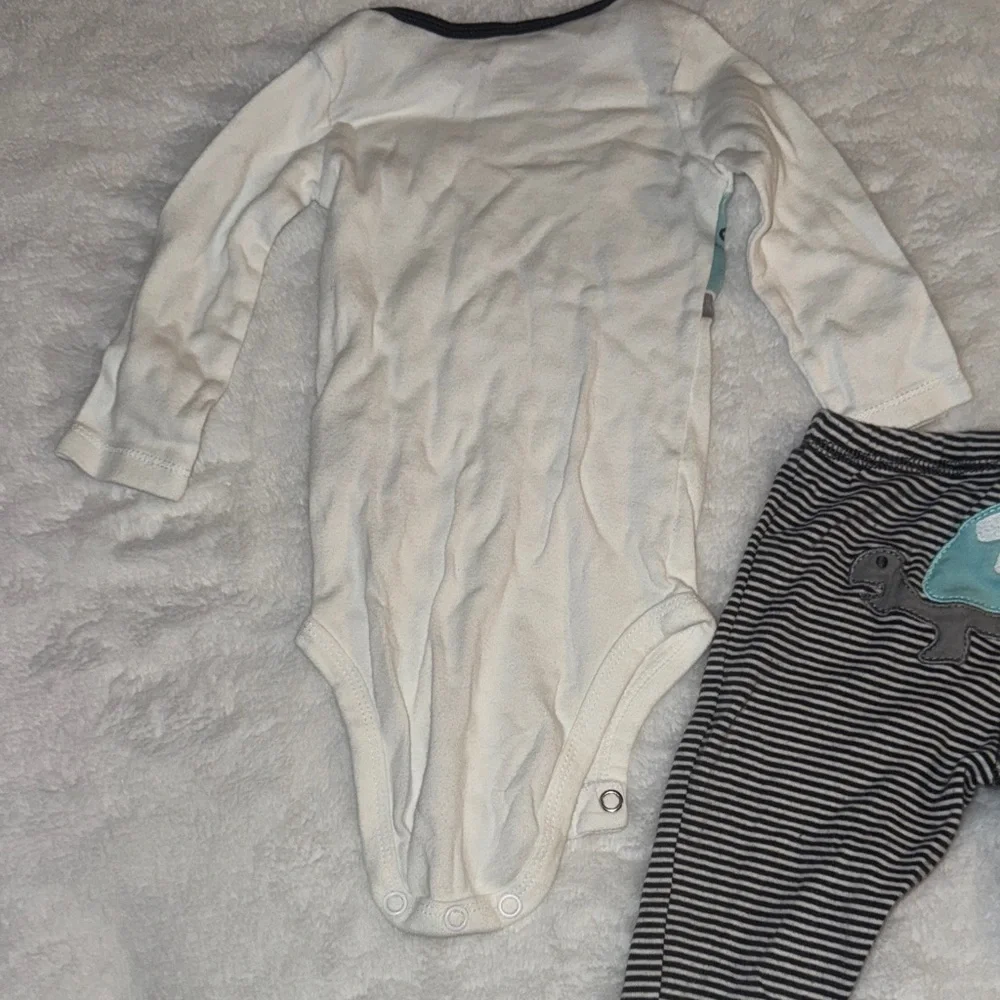 Carter's 6M White Bodysuit with turtle and Striped Pants